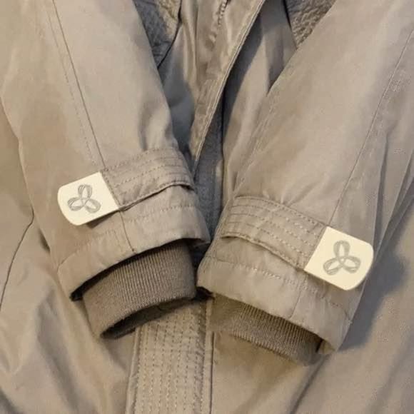 Aritzia TNA Summit Parka Jacket S (fits more like M) - Picture 6 of 7